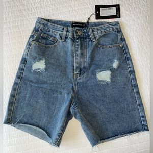 PRETTYLITTLETHING Vintage Wash Ripped Longline Fitted Denim Shorts